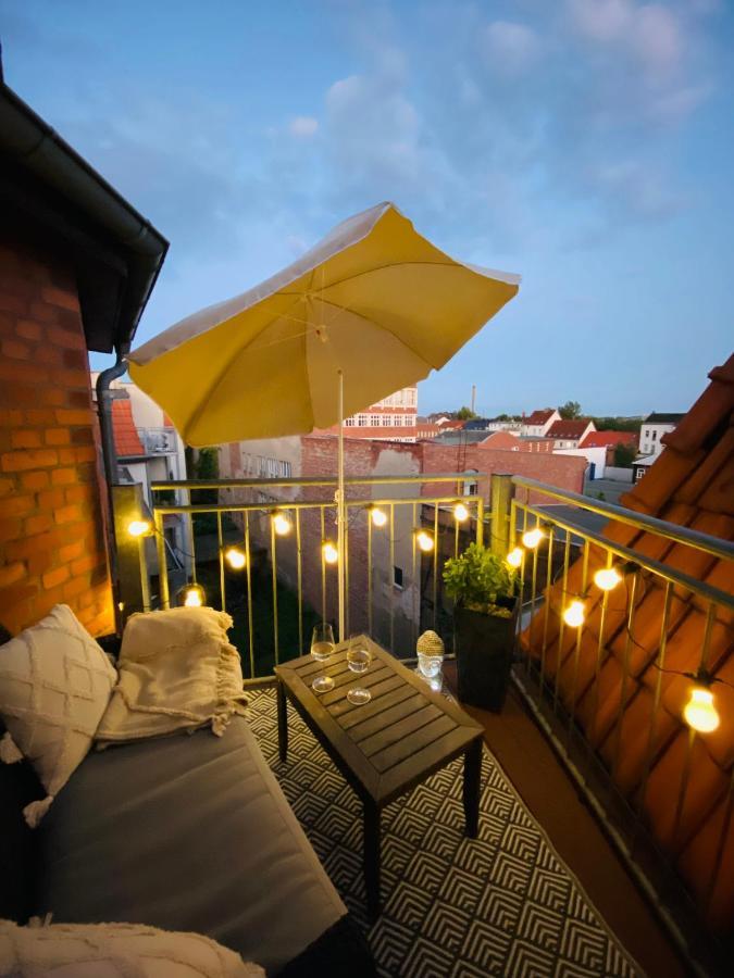 Home Cinema - Balcony - Wi-Fi & Streams Magdeburgo Esterno foto